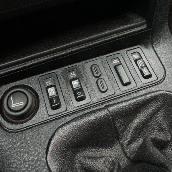 Doble Toma USB-C BMW E36