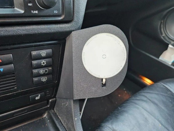 Soporte para Celular con Cargador Inalámbrico BMW E39